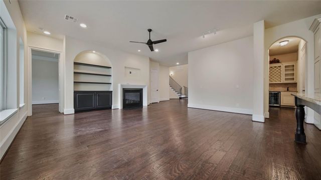 4518 Holt Street, Bellaire, TX 77401