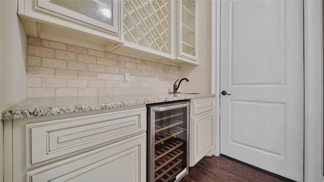 4518 Holt Street, Bellaire, TX 77401