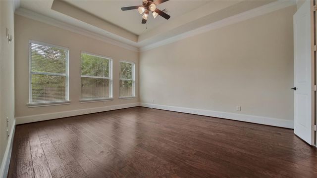 4518 Holt Street, Bellaire, TX 77401