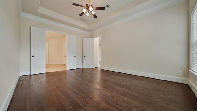 4518 Holt Street, Bellaire, TX 77401