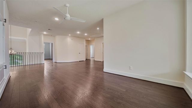 4518 Holt Street, Bellaire, TX 77401