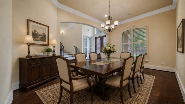 4518 Holt Street, Bellaire, TX 77401