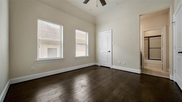 4518 Holt Street, Bellaire, TX 77401