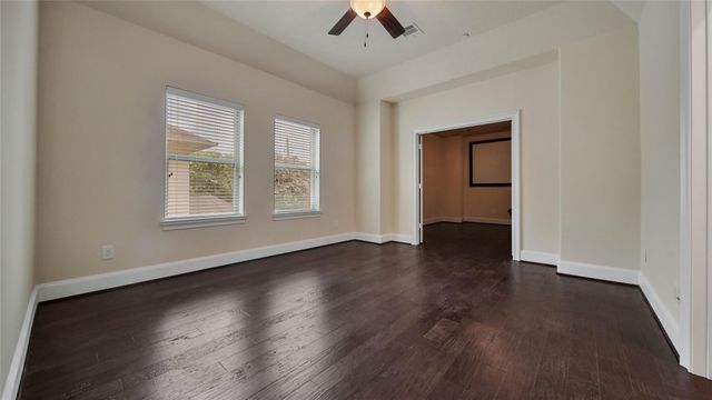 4518 Holt Street, Bellaire, TX 77401