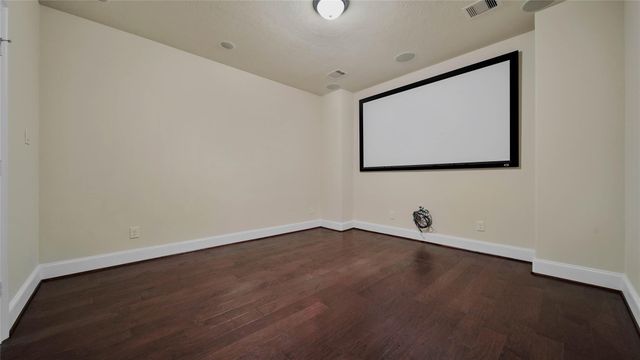 4518 Holt Street, Bellaire, TX 77401
