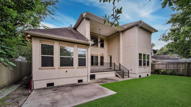 4518 Holt Street, Bellaire, TX 77401