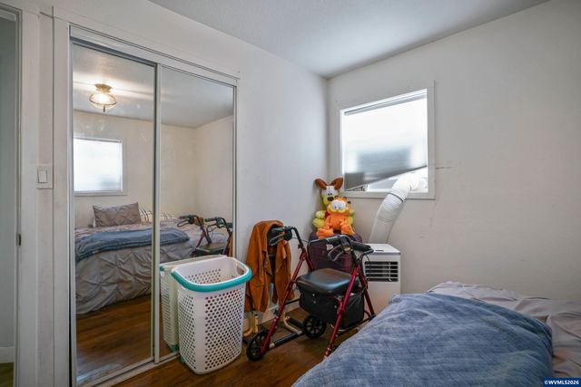 7347 SE 86th Av, Portland, OR 97266