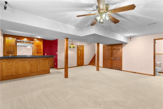 2421 NW Leann Drive, Blue Springs, MO 64014