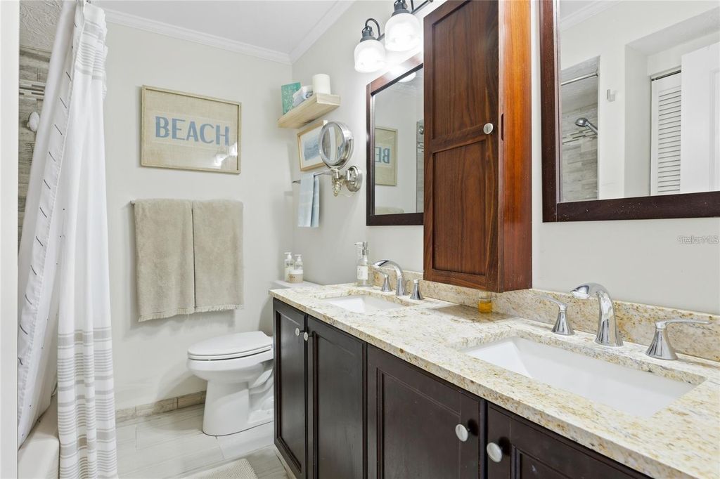 Image 15 of property listing at 6147 43RD STREET W 3, Bradenton, FL 34210