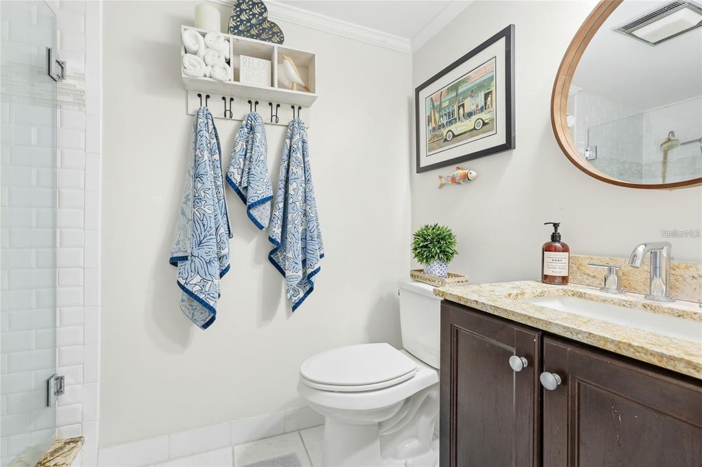 Image 19 of property listing at 6147 43RD STREET W 3, Bradenton, FL 34210