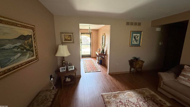 34300 Sycamore Drive, Fraser, MI 48026