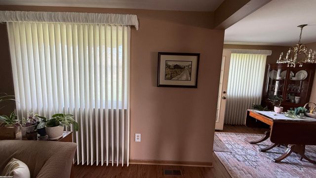 34300 Sycamore Drive, Fraser, MI 48026