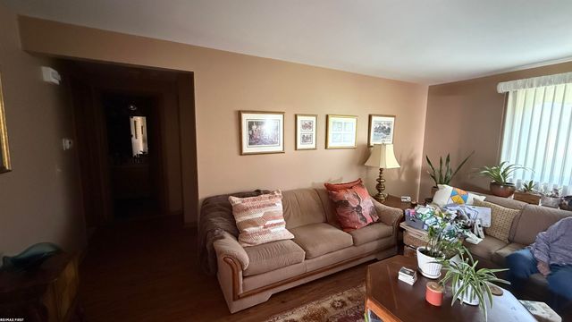34300 Sycamore Drive, Fraser, MI 48026