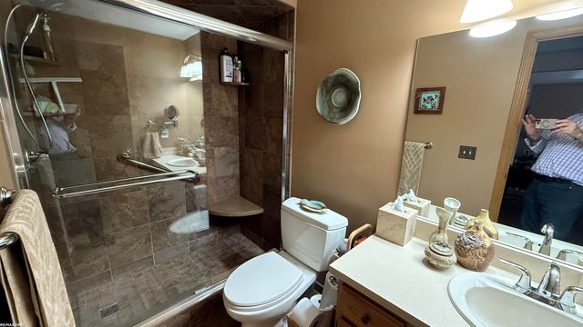 34300 Sycamore Drive, Fraser, MI 48026