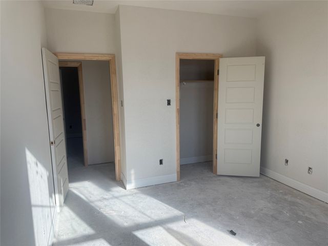 707 Bass Lake Lane, Cleburne, TX 76033