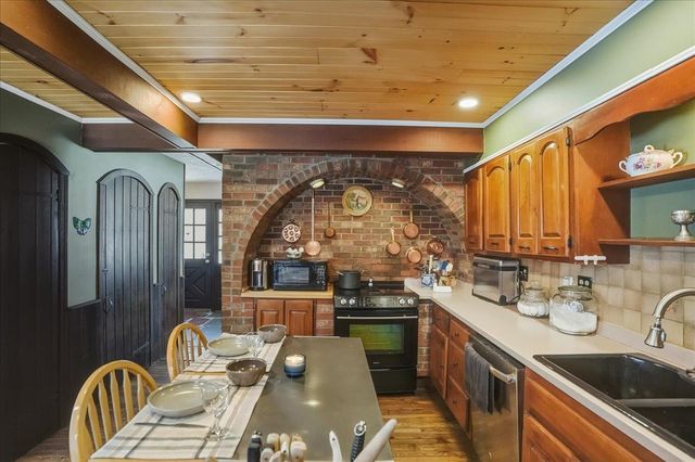 18 Krug Road, Underhill, VT 05489