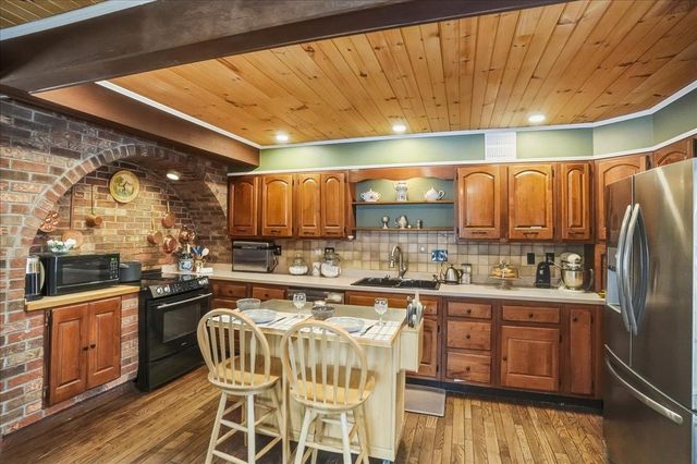 18 Krug Road, Underhill, VT 05489