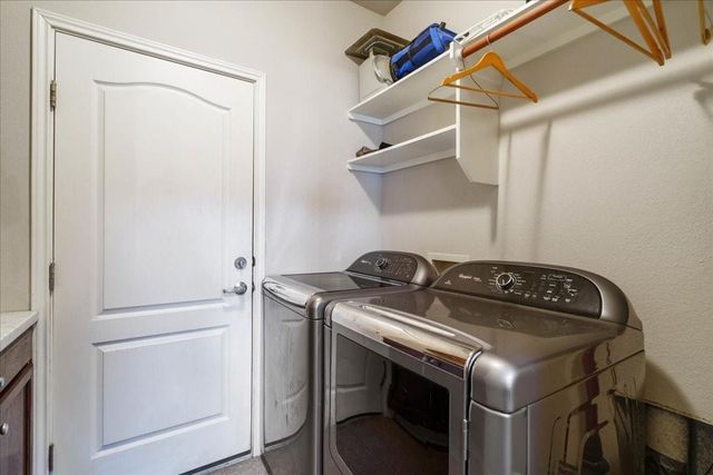 324 Bloomsbury DR, Kyle, TX 78640