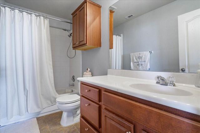 324 Bloomsbury DR, Kyle, TX 78640