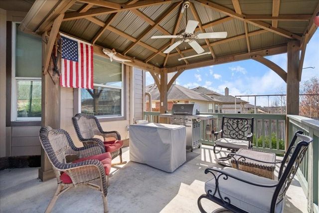 324 Bloomsbury DR, Kyle, TX 78640