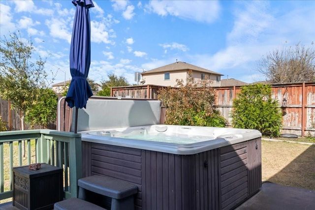 324 Bloomsbury DR, Kyle, TX 78640