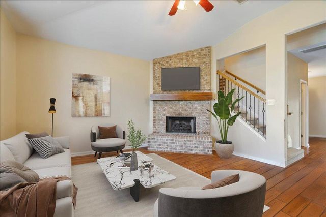 324 Bloomsbury DR, Kyle, TX 78640