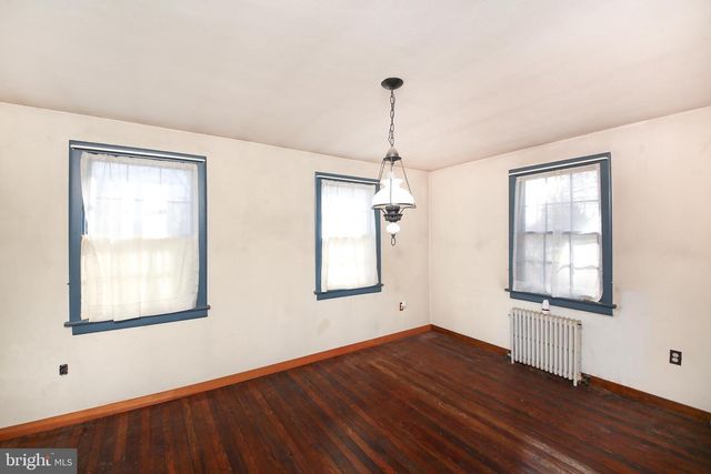 1190 N EASTON RD, Doylestown, PA 18902
