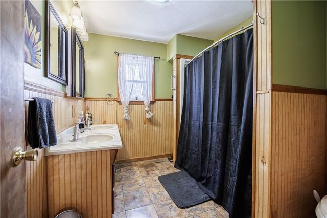 3200 State Route 14, Lyons, NY 14489