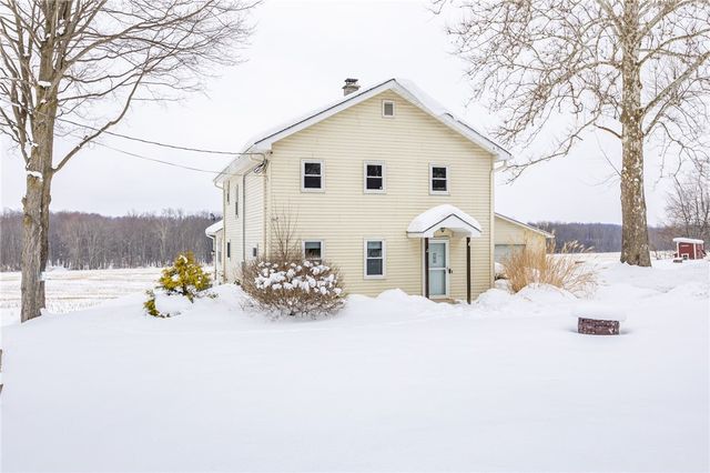 3200 State Route 14, Lyons, NY 14489