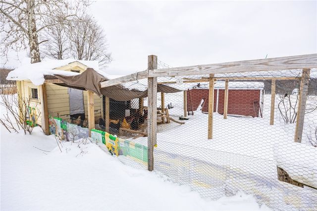 3200 State Route 14, Lyons, NY 14489