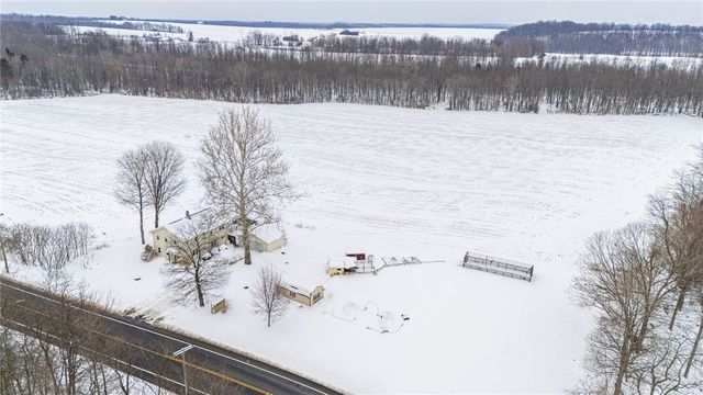 3200 State Route 14, Lyons, NY 14489