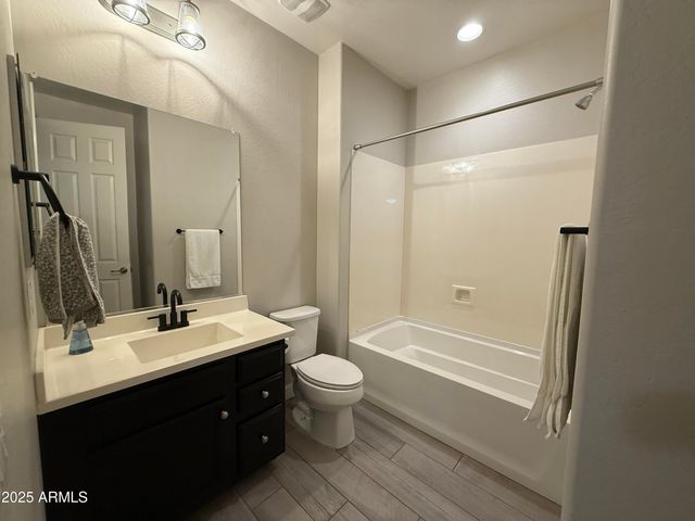 10519 E CORBIN Avenue, Mesa, AZ 85212