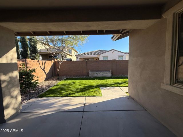 10519 E CORBIN Avenue, Mesa, AZ 85212