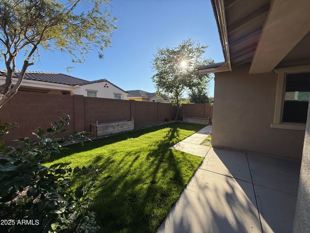 10519 E CORBIN Avenue, Mesa, AZ 85212