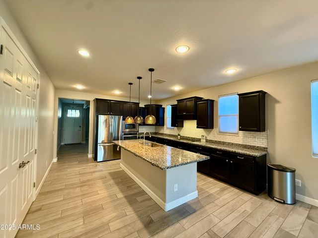 10519 E CORBIN Avenue, Mesa, AZ 85212