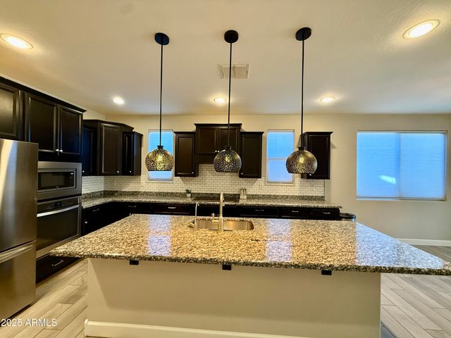 10519 E CORBIN Avenue, Mesa, AZ 85212