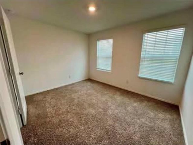 420 Halfmoon DR, Lockhart, TX 78644