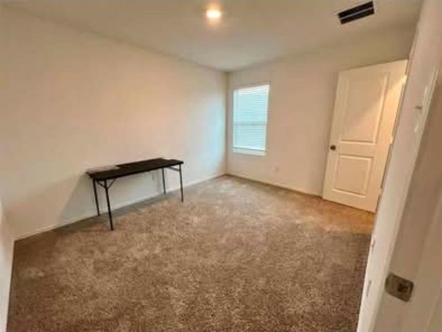 420 Halfmoon DR, Lockhart, TX 78644