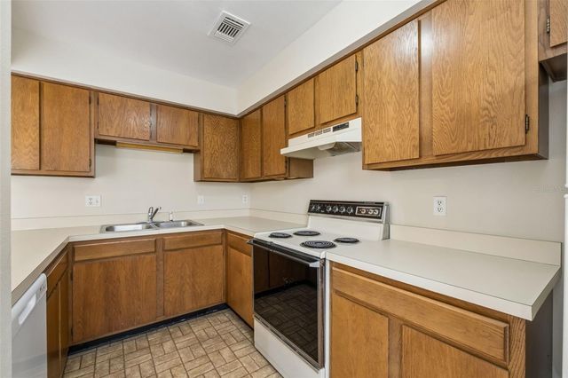 1307 PARK VILLA PLACE, Winter Springs, FL 32708