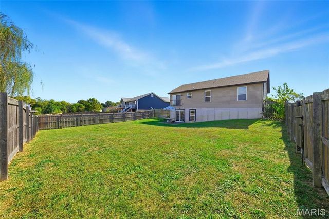 2197 Paige Marie Drive, Warrenton, MO 63383