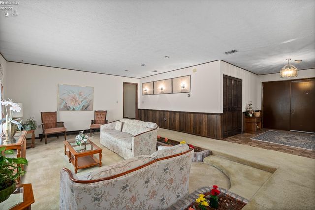 5804 Mccartney Road, Sandusky, OH 44870