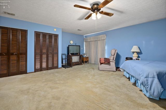 5804 Mccartney Road, Sandusky, OH 44870