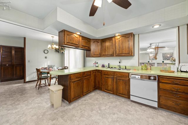 5804 Mccartney Road, Sandusky, OH 44870