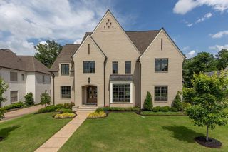 2474 ALLELON CIR E, Germantown, TN 38138