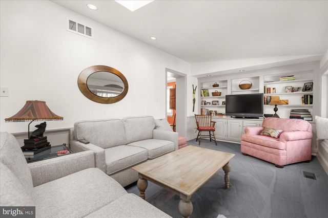 322 DEVON STATE RD, Devon, PA 19333