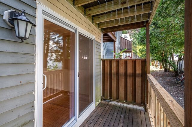 38 Farmland Rd C, Lowell, MA 01850