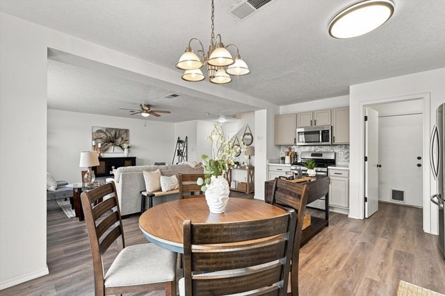 10805 Park North Street NW, Albuquerque, NM 87114
