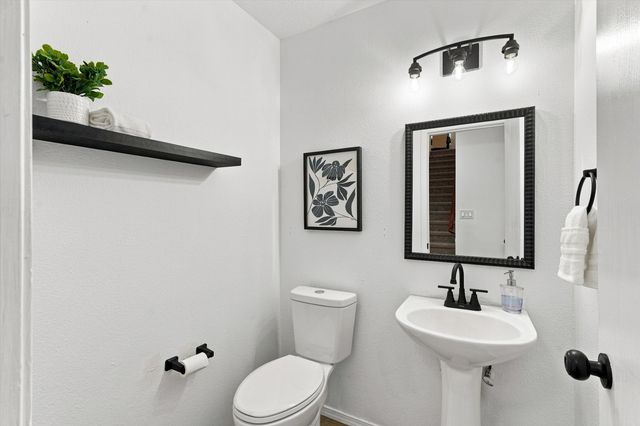 10805 Park North Street NW, Albuquerque, NM 87114