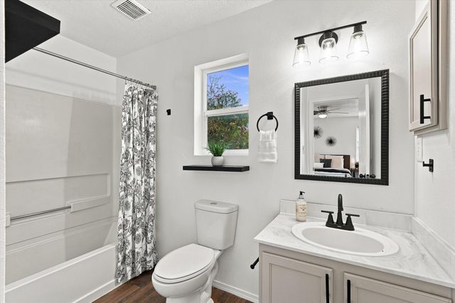 10805 Park North Street NW, Albuquerque, NM 87114