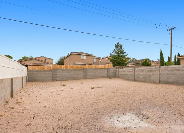 10805 Park North Street NW, Albuquerque, NM 87114